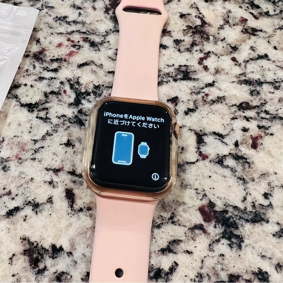 Apple | Series 6 Watch (GPS + Cellular) 40mm Gold Aluminum w/ Pink Sport Band - Picture 4 of 16